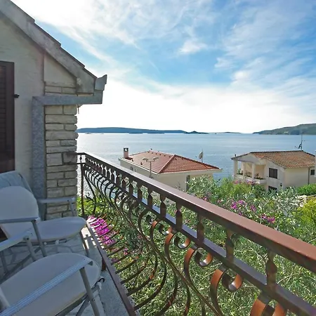 By The Sea Okrug Donji, Ciovo - 18300 Apartment